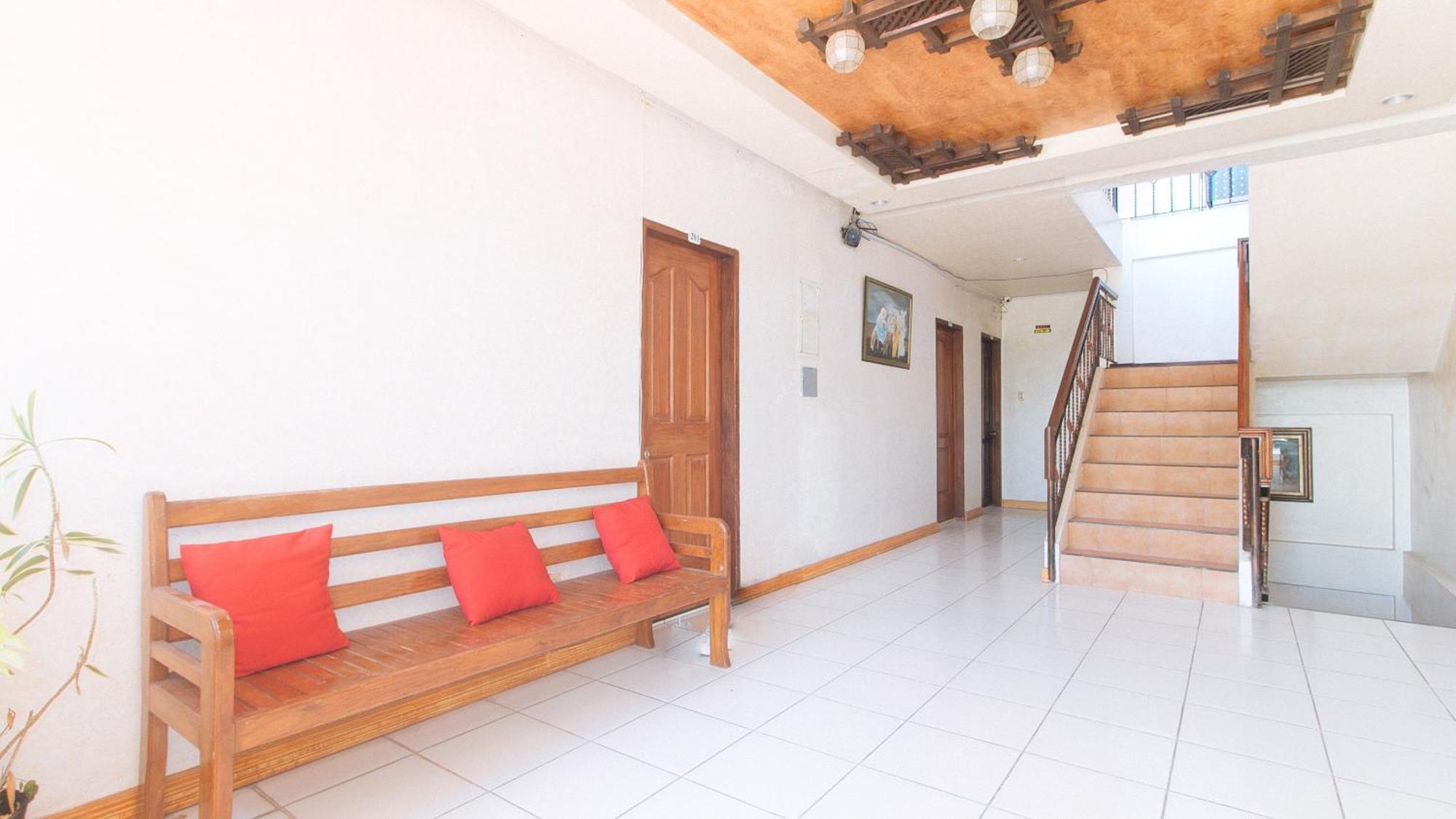 Reddoorz At Coco Grove Tourist Inn Đảo Đảo Panglao Ngoại thất bức ảnh