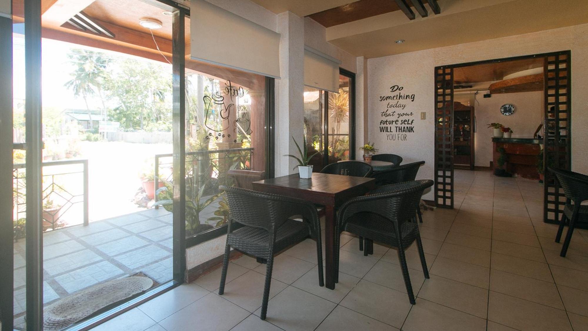Reddoorz At Coco Grove Tourist Inn Đảo Đảo Panglao Ngoại thất bức ảnh